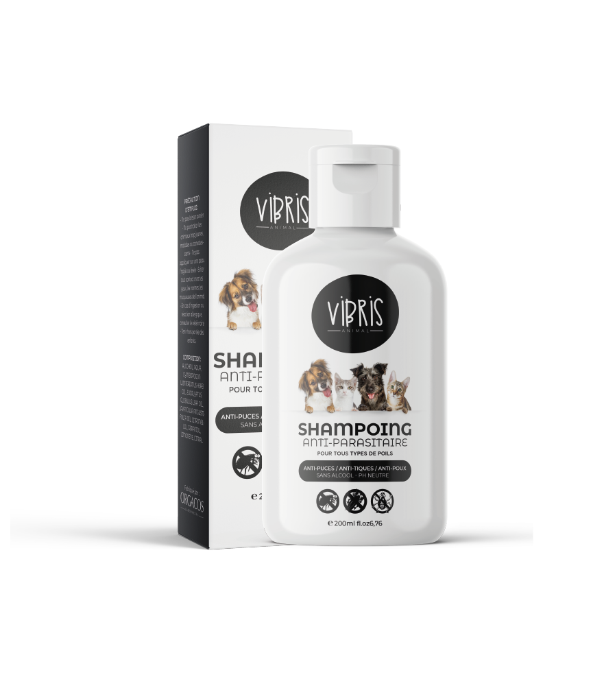 Shampoing antiparasitaire naturel pour chiens et chats, élimine puces, tiques et moustiques, adapté à tous types de poils.